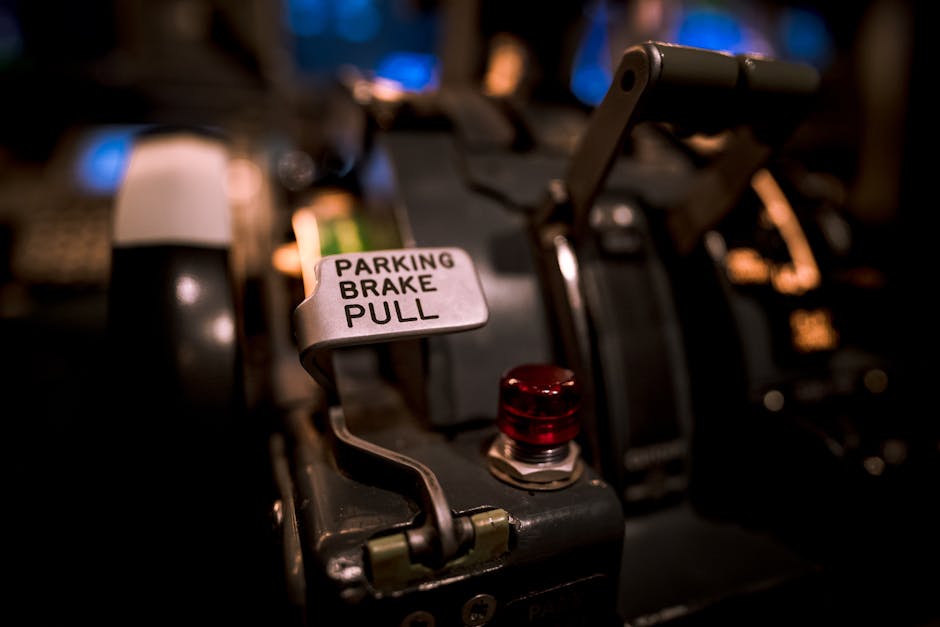 MoneyLine platformunun karanlık modda yatırım verilerini gösteren kontrol paneli.